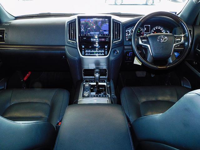 TOYOTA LAND CRUISER ZX | 2019 | PEARL | 31894 km | details TOYOTA LAND CRUISER ZX | 2019 | PEARL | 31894 km | details