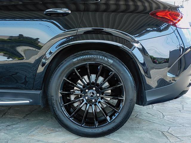 GLE GLE400d 4マチック クーペスポーツ パノラミックスライディングルーフ パナメリカーナグリル フロントアンダースポイラー トランクスポイラー ブラックアウト エアサスペション ブルメスターサウンド ベンチレーター シートヒーター 黒革(11枚目)