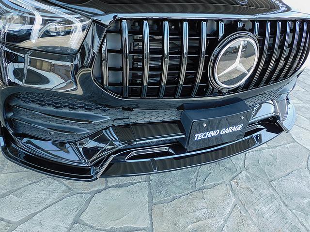 GLE GLE400d 4マチック クーペスポーツ パノラミックスライディングルーフ パナメリカーナグリル フロントアンダースポイラー トランクスポイラー ブラックアウト エアサスペション ブルメスターサウンド ベンチレーター シートヒーター 黒革(18枚目)