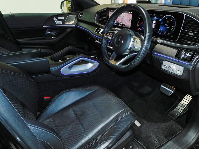 GLE GLE400d 4マチック クーペスポーツ パノラミックスライディングルーフ パナメリカーナグリル フロントアンダースポイラー トランクスポイラー ブラックアウト エアサスペション ブルメスターサウンド ベンチレーター シートヒーター 黒革(34枚目)