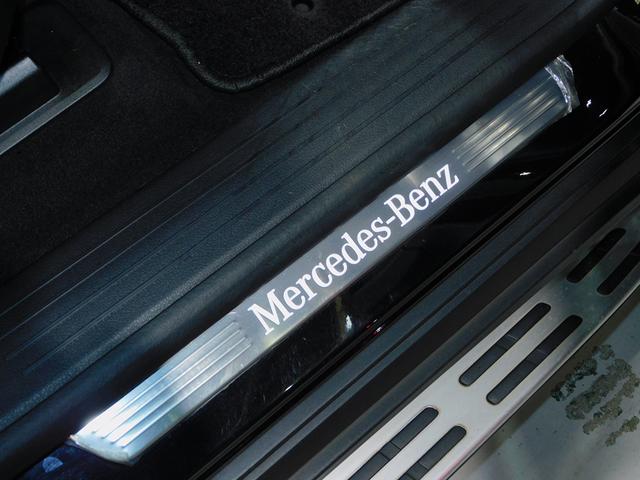 GLE GLE400d 4マチック クーペスポーツ パノラミックスライディングルーフ パナメリカーナグリル フロントアンダースポイラー トランクスポイラー ブラックアウト エアサスペション ブルメスターサウンド ベンチレーター シートヒーター 黒革(63枚目)