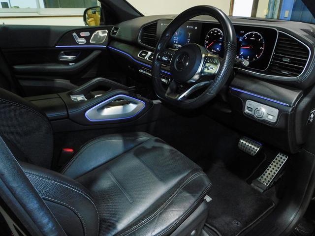 運転席周りの画像になります。