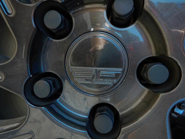 ダッジ・チャレンジャー Ｒ／Ｔスキャットパックワイドボディ　サンルーフ　ローダウン　キャルウイング可変バルブマフラー　プラスパッケージ　ドライバーコンビニエンスグループ　テクノロジーグループ　新車並行　オートチェック　ワンオーナー（14枚目）