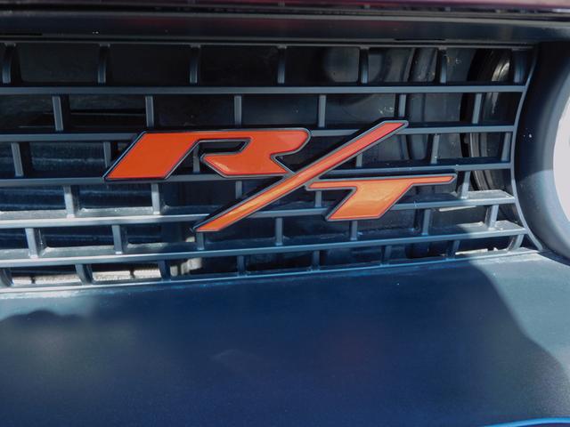 ダッジ・チャレンジャー Ｒ／Ｔスキャットパックワイドボディ　サンルーフ　ローダウン　キャルウイング可変バルブマフラー　プラスパッケージ　ドライバーコンビニエンスグループ　テクノロジーグループ　新車並行　オートチェック　ワンオーナー（25枚目）