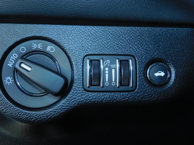 ダッジ・チャレンジャー Ｒ／Ｔスキャットパックワイドボディ　サンルーフ　ローダウン　キャルウイング可変バルブマフラー　プラスパッケージ　ドライバーコンビニエンスグループ　テクノロジーグループ　新車並行　オートチェック　ワンオーナー（65枚目）