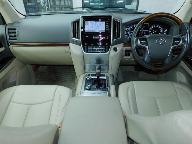 TOYOTA LAND CRUISER AX