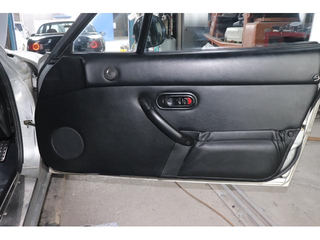 ユーノスロードスター ノーマルベース　ガラス幌　車高調　クラシックホイール　５ＭＴ　新品バンパスポイラー　バンパースムージング　オール磨き　対策整備　整備プラン　ルームクリーニング　ボディーフレーム点検チェック（46枚目）