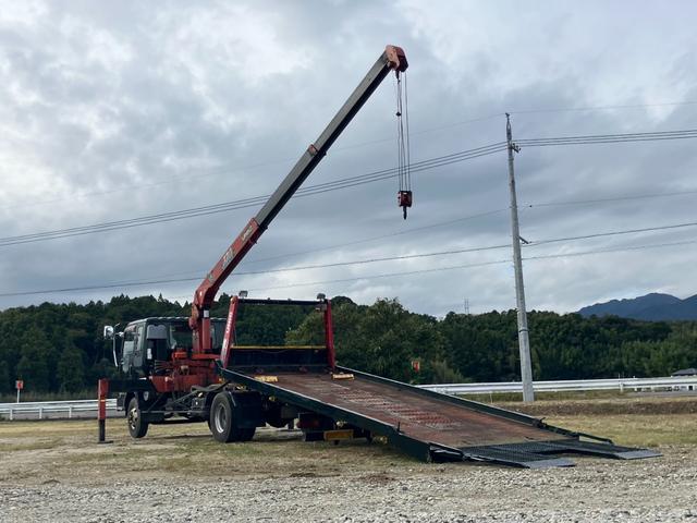 フォワード クレーン付キャリアカー 3段クレーン積載車 最大積載量1800kg 6速マニュアル ユニック角足差し違いアウトリガー ETC 荷台内寸580cmX215cm ETC ハーフシェイドガラス(3枚目)