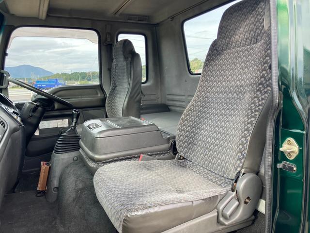 フォワード クレーン付キャリアカー 3段クレーン積載車 最大積載量1800kg 6速マニュアル ユニック角足差し違いアウトリガー ETC 荷台内寸580cmX215cm ETC ハーフシェイドガラス(52枚目)