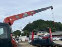 フォワード クレーン付キャリアカー 3段クレーン積載車 最大積載量1800kg 6速マニュアル ユニック角足差し違いアウトリガー ETC 荷台内寸580cmX215cm ETC ハーフシェイドガラス(7枚目)