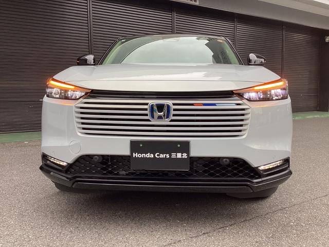 ヴェゼル e:HEV Z・PLaYパッケージ 当店試乗車 E-HEV Z PLAYパッケージ ホンダコネクトディスプレー ETC2.0 LEDアクティブコーナリングライト ブラインドスポットインフォメーション 後退出庫サポート ッ後席用USB(5枚目)