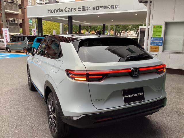 ヴェゼル e:HEV Z・PLaYパッケージ 当店試乗車 E-HEV Z PLAYパッケージ ホンダコネクトディスプレー ETC2.0 LEDアクティブコーナリングライト ブラインドスポットインフォメーション 後退出庫サポート ッ後席用USB(13枚目)