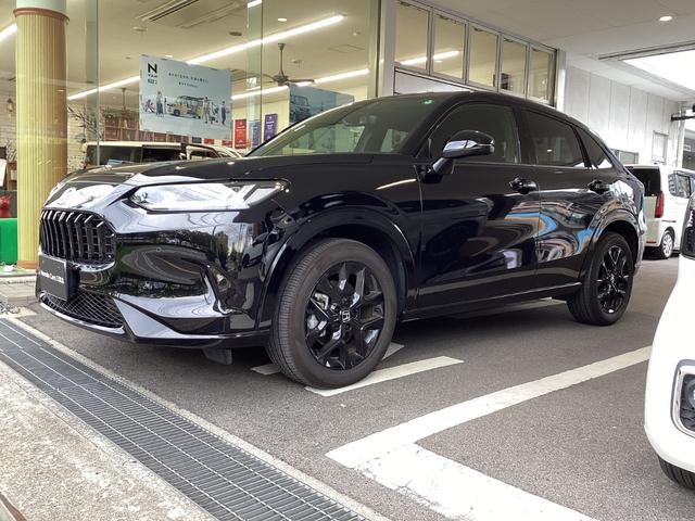 ＺＲ－Ｖ ｅ：ＨＥＶ　Ｚ特別仕様車ブラックスタイル　当店試乗車　ご来店前は必ず車両有無のご確認お願い致します。Ｅ－ＨＥＶ　Ｚ　特別仕様車ブラックスタイル　ホンダコネクトディスプレー＋ＥＴＣ２．０　マルチビューカメラ　前後ドラレコ　１８インチアルミ（2枚目）