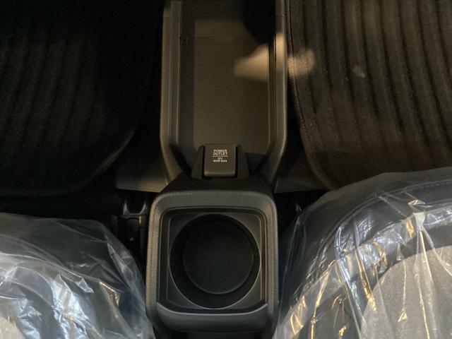 N-ONE オリジナル 当店展示車 新車未登録 2トーンカラー ホンダセンシング フルLEDヘッドライト 電子制御パーキング オートブレーキホールド 充電用USB ナビ装着用パッケージ 電動格納ミラー LEDドアウインカー(30枚目)