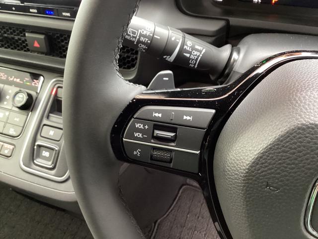 ステップワゴン e:HEVスパーダ プレミアムライン 当店試乗車 11.4ホンダコネクトナビ ETC 10.1インチリア席モニター ボディーコーティング施錠済み マルチビューカメラ シートヒーター トリプルゾーンエアコン 全列USB スエード調表皮(12枚目)