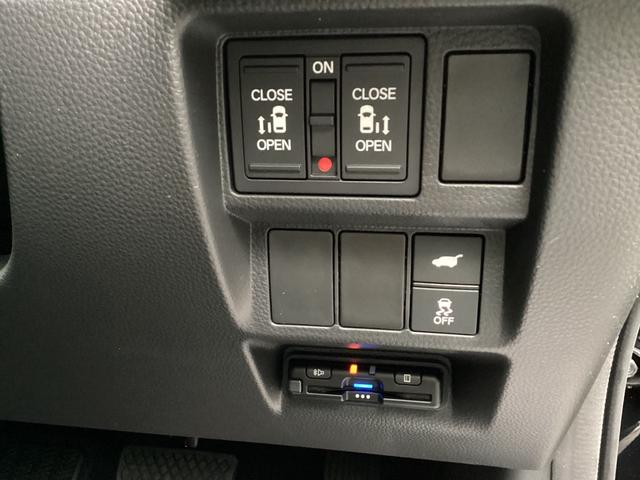 ステップワゴン e:HEVスパーダ プレミアムライン 当店試乗車 11.4ホンダコネクトナビ ETC 10.1インチリア席モニター ボディーコーティング施錠済み マルチビューカメラ シートヒーター トリプルゾーンエアコン 全列USB スエード調表皮(21枚目)