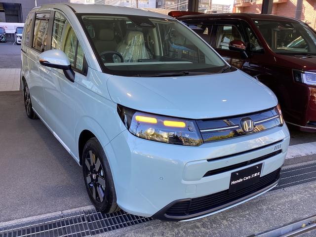 フリード エアー　ＥＸ　当店展示車　新車未登録　６人乗り　９インチホンダコネクトナビ　マルチビューカメラ　アダクティブドライビングビーム　後退出庫サポート　ブラインドスポットインフォメーション　シートヒーター　リアクーラー（28枚目）