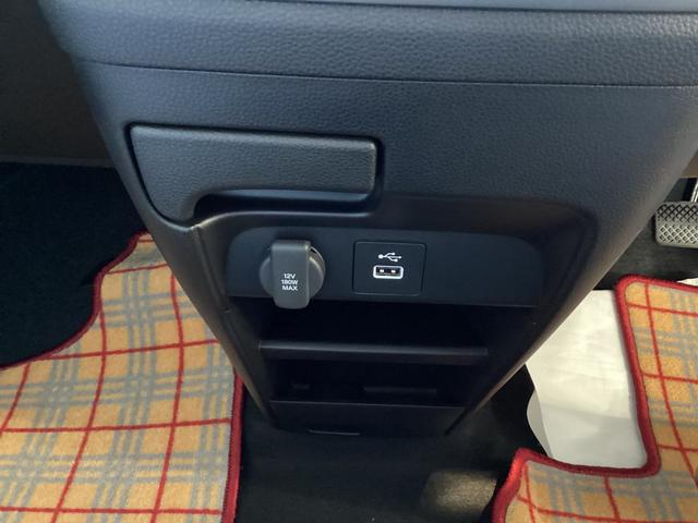 フリード エアー　ＥＸ　当店展示車　新車未登録　６人乗り　９インチホンダコネクトナビ　マルチビューカメラ　アダクティブドライビングビーム　後退出庫サポート　ブラインドスポットインフォメーション　シートヒーター　リアクーラー（39枚目）