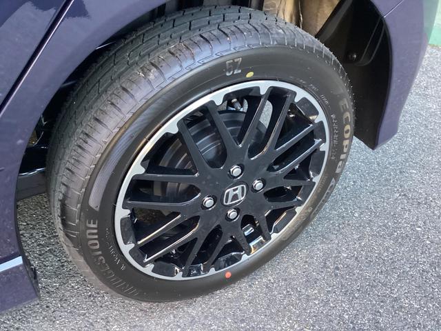 Ｎ－ＷＧＮカスタム Ｌ・ターボ　当店展示車　新車未登録　カスタムＬターボ　９灯式フルＬＥＤヘッドライト　電子制御パーキングブレーキ　オートブレーキホールド　急速充電対応ＵＳＢ　運転席＆助手席シートヒーター　本革巻きステアリング（16枚目）