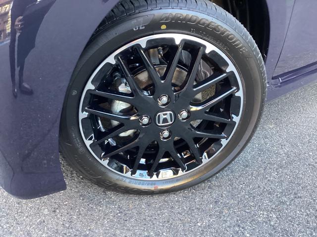 Ｎ－ＷＧＮカスタム Ｌ・ターボ　当店展示車　新車未登録　カスタムＬターボ　９灯式フルＬＥＤヘッドライト　電子制御パーキングブレーキ　オートブレーキホールド　急速充電対応ＵＳＢ　運転席＆助手席シートヒーター　本革巻きステアリング（19枚目）