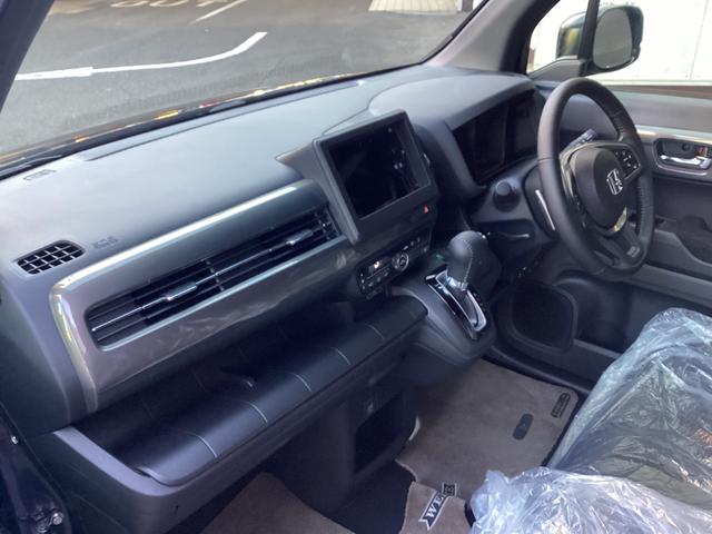 Ｎ－ＷＧＮカスタム Ｌ・ターボ　当店展示車　新車未登録　カスタムＬターボ　９灯式フルＬＥＤヘッドライト　電子制御パーキングブレーキ　オートブレーキホールド　急速充電対応ＵＳＢ　運転席＆助手席シートヒーター　本革巻きステアリング（21枚目）