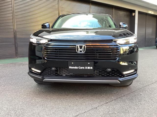 ヴェゼル ｅ：ＨＥＶ　Ｘ　当店展示車　新車未登録　８インチディスプレイオーディオ　フルＬＥＤヘッドライト　１６インチアルミホイール　電子制御パーキング　オートブレーキホールド　急速充電対応ＵＳＢ　本革巻きステアリングホイール（28枚目）