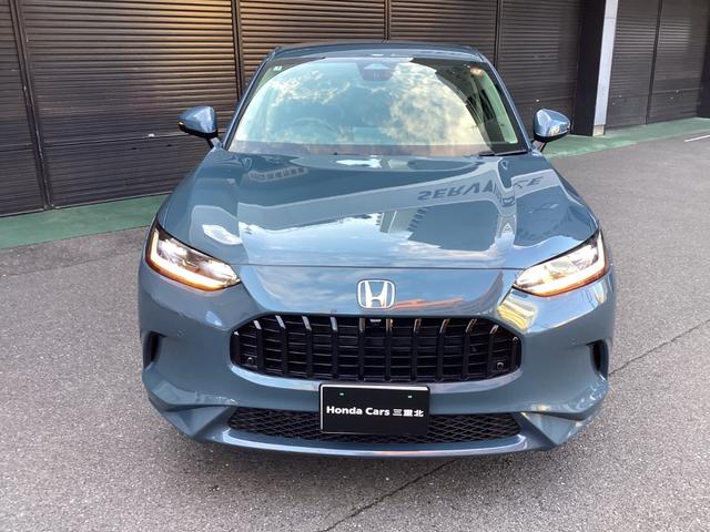 ＺＲ－Ｖ Ｚ　当店試乗車　ガソリン車　ＢＳＩ・後退出庫サポートレス車　ホンダコネクトディスプレー　ＥＴＣ２．０　マルチビューカメラ　ＢＯＳＥプレミアムサウンド　シートヒーター　ステアリングヒーター（8枚目）