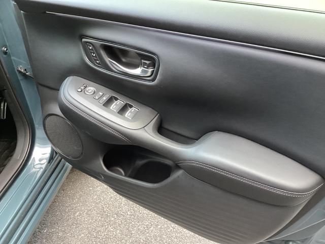 ＺＲ－Ｖ Ｚ　当店試乗車　ガソリン車　ＢＳＩ・後退出庫サポートレス車　ホンダコネクトディスプレー　ＥＴＣ２．０　マルチビューカメラ　ＢＯＳＥプレミアムサウンド　シートヒーター　ステアリングヒーター（16枚目）