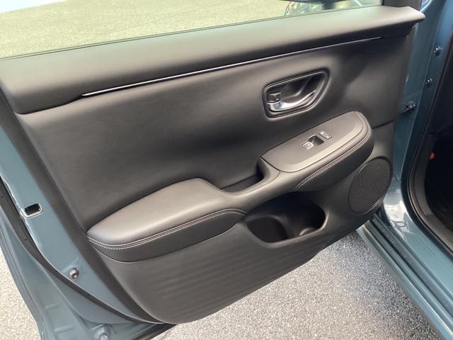 ＺＲ－Ｖ Ｚ　当店試乗車　ガソリン車　ＢＳＩ・後退出庫サポートレス車　ホンダコネクトディスプレー　ＥＴＣ２．０　マルチビューカメラ　ＢＯＳＥプレミアムサウンド　シートヒーター　ステアリングヒーター（18枚目）