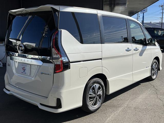 e-POWER ハイウェイスターV 登録済未使用車 ハンズフリー両側電動スライドドア セーフティパックA プロパイロット 全周囲カメラ 防水シート ブラインドスポットモニター デジタルインナーミラー サイドエアバッグ(17枚目)