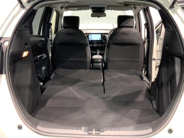 フィット e:HEVホーム H SENSING 新車保証 試乗車 ワンオ-ナ- ナビVXU-245FTi TV Rカメラ CD録音 BTオ-ディオ DVD ETC LEDライト VSA クルコン スマ-トキ- 盗難防止装置(19枚目)