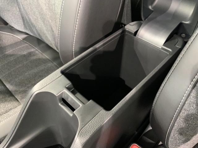 フィット e:HEVホーム H SENSING 新車保証 試乗車 ワンオ-ナ- ナビVXU-245FTi TV Rカメラ CD録音 BTオ-ディオ DVD ETC LEDライト VSA クルコン スマ-トキ- 盗難防止装置(26枚目)