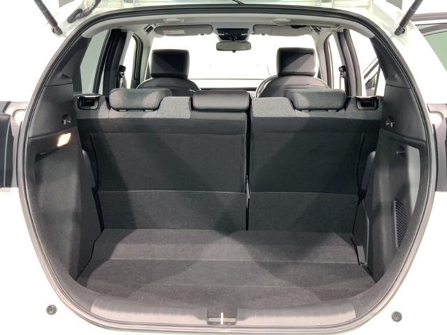 フィット e:HEVホーム H SENSING 新車保証 試乗車 ワンオ-ナ- ナビVXU-245FTi TV Rカメラ CD録音 BTオ-ディオ DVD ETC LEDライト VSA クルコン スマ-トキ- 盗難防止装置(38枚目)