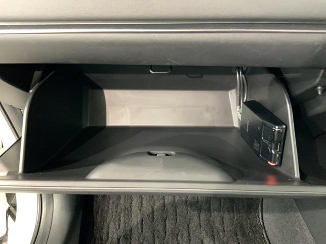 ヴェゼル e:HEV Z H SENSING 最長5年保証 ワンオ-ナ- ナビVXU-215VZi TV Rカメラ CD録音 BTオ-ディオ DVD ドラレコ ETC LEDライト VSA シ-トヒ-タ- クルコン アルミ(26枚目)