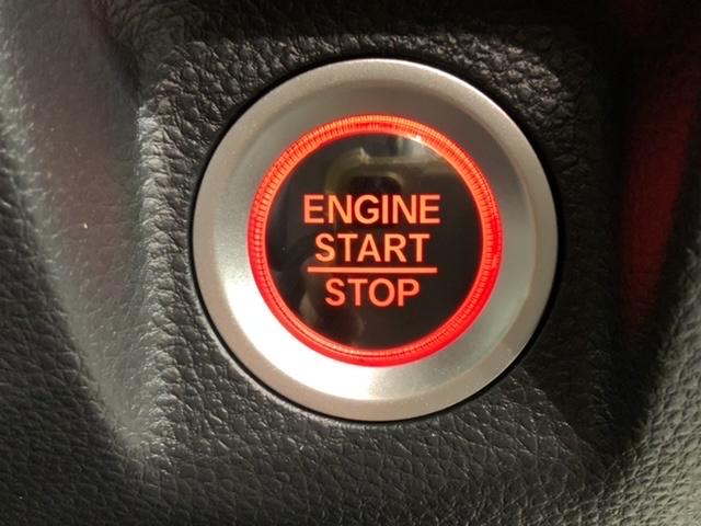 ワンプッシュでエンジンのスタート、ストップが出来て便利です。