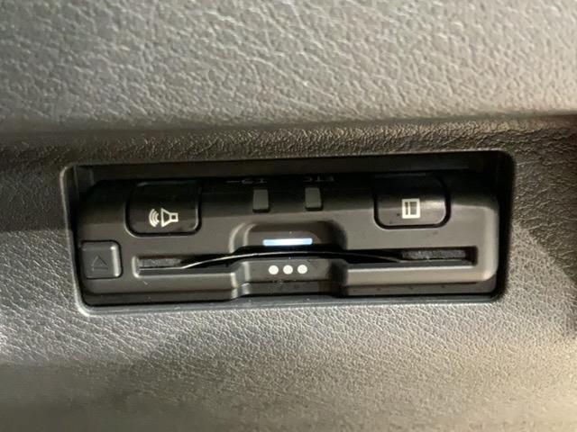 キックス X ツートーンインテリアエディション 最長5年保証 ワンオーナー Rカメラ マルチビュー BTオ-ディオ ドラレコ 衝突軽減B ETC LEDライト 横滑り防止 シートヒーター クルコン アルミ フォグ スマートキー 盗難防止装置(12枚目)