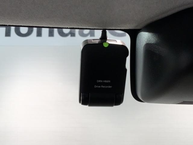 タント Ｘ　ＳＡＩＩＩ　１年保証　ワンオーナー　純正ナビ　ＴＶ　Ｒカメラ　ＣＤ録音　ＢＴオ－ディオ　ＤＶＤ　ドラレコ　衝突軽減Ｂ　シートヒーター　横滑り防止　ベンチシート　ドアバイザー　スマートキー　盗難防止装置　整備記録簿（11枚目）