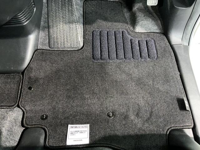 Ｎ－ＢＯＸカスタム Ｇ　いまコレ＋新品ナビ付　１年保証　ＨＩＤ　ＶＳＡ　スマ－トキ－　盗難防止装置　整備記録簿　ＡＡＣ　スペアキ－　ドアバイザ－　ベンチシ－ト　Ｗエアバッグ（5枚目）