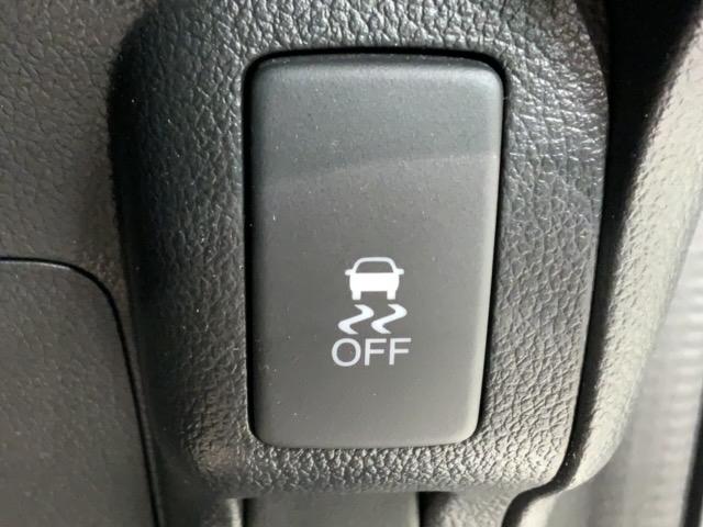 Ｎ－ＢＯＸカスタム Ｇ　いまコレ＋新品ナビ付　１年保証　ＨＩＤ　ＶＳＡ　スマ－トキ－　盗難防止装置　整備記録簿　ＡＡＣ　スペアキ－　ドアバイザ－　ベンチシ－ト　Ｗエアバッグ（11枚目）