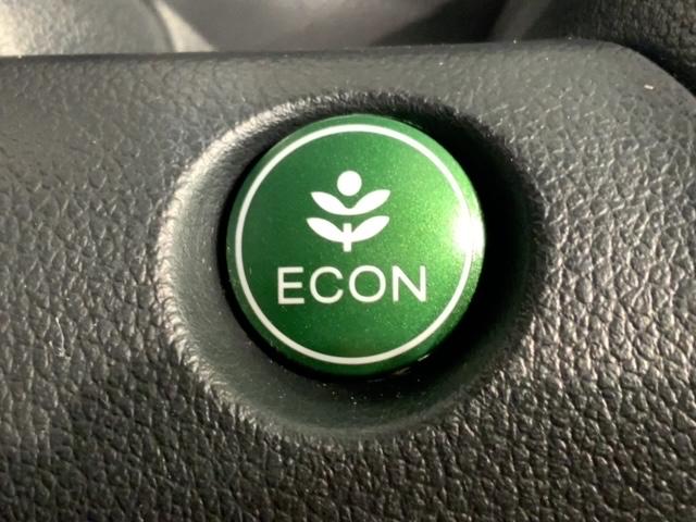 Ｎ－ＢＯＸカスタム Ｇ　いまコレ＋新品ナビ付　１年保証　ＨＩＤ　ＶＳＡ　スマ－トキ－　盗難防止装置　整備記録簿　ＡＡＣ　スペアキ－　ドアバイザ－　ベンチシ－ト　Ｗエアバッグ（13枚目）