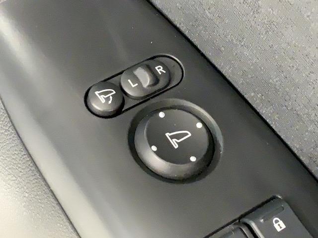 Ｎ－ＢＯＸカスタム Ｇ　いまコレ＋新品ナビ付　１年保証　ＨＩＤ　ＶＳＡ　スマ－トキ－　盗難防止装置　整備記録簿　ＡＡＣ　スペアキ－　ドアバイザ－　ベンチシ－ト　Ｗエアバッグ（14枚目）