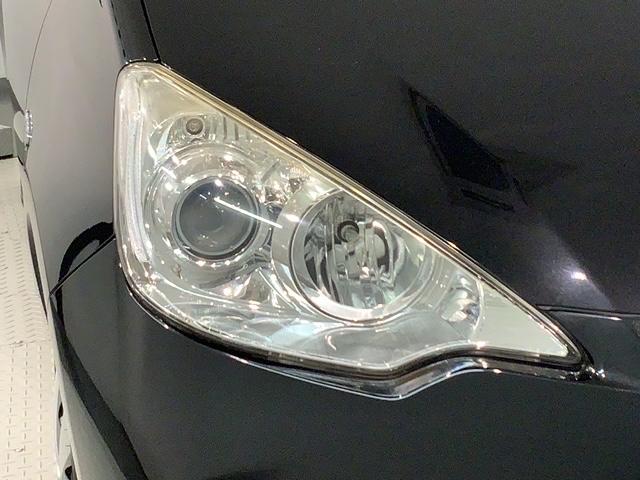 アクア Ｓ　１年保証　ナビ　ＴＶ　Ｒカメラ　ＤＶＤ　ドラレコ　ＥＴＣ　横滑り防止　ドアバイザー　スマートキー　盗難防止装置　整備記録簿　ＡＡＣ　Ｗエアバッグ（6枚目）