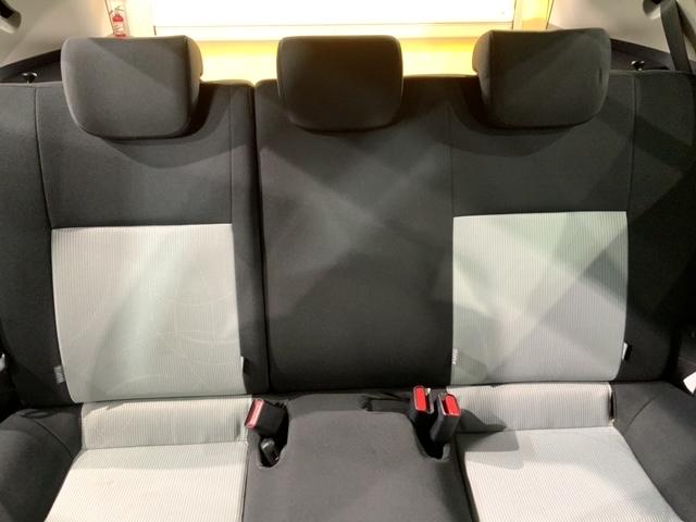 アクア Ｓ　１年保証　ナビ　ＴＶ　Ｒカメラ　ＤＶＤ　ドラレコ　ＥＴＣ　横滑り防止　ドアバイザー　スマートキー　盗難防止装置　整備記録簿　ＡＡＣ　Ｗエアバッグ（32枚目）