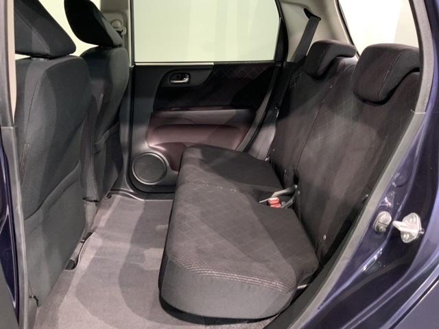 Ｎ－ＯＮＥ プレミアム　１年保証　ＴＶ　Ｒカメラ　音楽機器接続　ＨＩＤ　ＶＳＡ　アルミ　フォグ　ベンチシート　スマートキー　盗難防止装置　整備記録簿　ＡＡＣ　Ｗエアバッグ（33枚目）