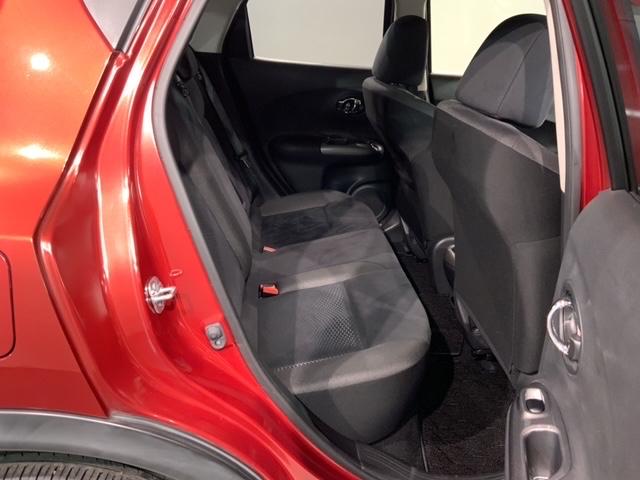 ジューク １５ＲＸ　Ｖセレクション　ワンオ－ナ－　１年保証　純正ナビ　ＴＶ　Ｒカメラ　ＢＴオ－ディオ　衝突軽減Ｂ　ＥＴＣ　ＬＥＤライト　横滑り防止　アルミ　スマ－トキ－　盗難防止装置　整備記録簿　ＡＡＣ　スペアキ－　Ｗエアバッグ（19枚目）