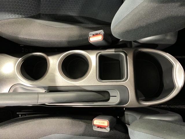 ジューク １５ＲＸ　Ｖセレクション　ワンオ－ナ－　１年保証　純正ナビ　ＴＶ　Ｒカメラ　ＢＴオ－ディオ　衝突軽減Ｂ　ＥＴＣ　ＬＥＤライト　横滑り防止　アルミ　スマ－トキ－　盗難防止装置　整備記録簿　ＡＡＣ　スペアキ－　Ｗエアバッグ（25枚目）