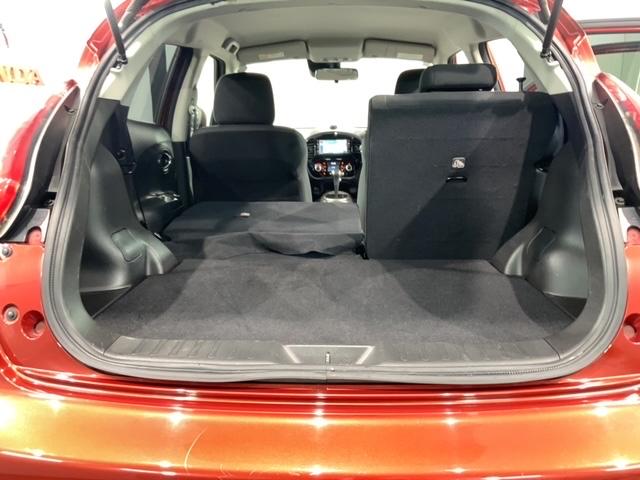 ジューク １５ＲＸ　Ｖセレクション　ワンオ－ナ－　１年保証　純正ナビ　ＴＶ　Ｒカメラ　ＢＴオ－ディオ　衝突軽減Ｂ　ＥＴＣ　ＬＥＤライト　横滑り防止　アルミ　スマ－トキ－　盗難防止装置　整備記録簿　ＡＡＣ　スペアキ－　Ｗエアバッグ（32枚目）