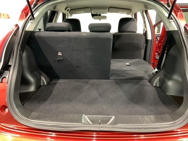 ジューク １５ＲＸ　Ｖセレクション　ワンオ－ナ－　１年保証　純正ナビ　ＴＶ　Ｒカメラ　ＢＴオ－ディオ　衝突軽減Ｂ　ＥＴＣ　ＬＥＤライト　横滑り防止　アルミ　スマ－トキ－　盗難防止装置　整備記録簿　ＡＡＣ　スペアキ－　Ｗエアバッグ（33枚目）