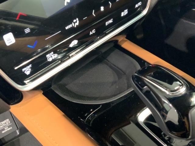 ヴェゼル ハイブリッドZ・ホンダセンシング 最長5年保証 ワンオーナー ナビVXM-194VFi TV Rカメラ BTオ-ディオ DVD ETC LEDライト VSA シートヒーター クルコン アルミ フォグ スマキー 盗難防止装置 整備記録簿(27枚目)