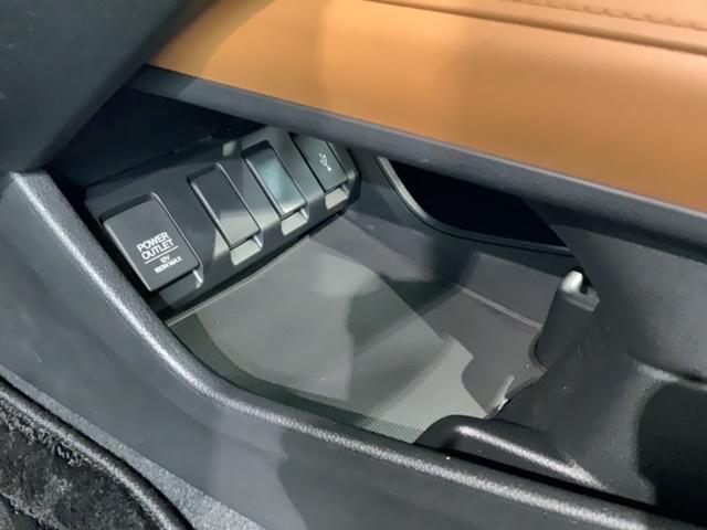 ヴェゼル ハイブリッドZ・ホンダセンシング 最長5年保証 ワンオーナー ナビVXM-194VFi TV Rカメラ BTオ-ディオ DVD ETC LEDライト VSA シートヒーター クルコン アルミ フォグ スマキー 盗難防止装置 整備記録簿(28枚目)